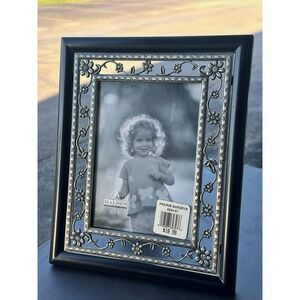 Malden 5x7 Photo Frame Prairie Gardens Floral Metal Silver Black Tabletop